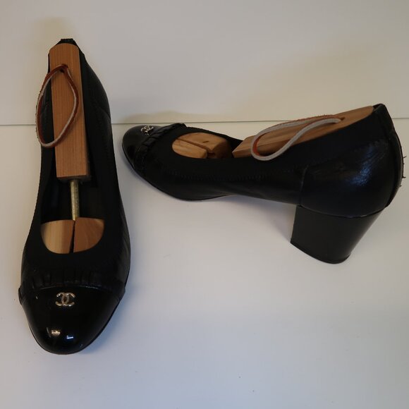 Chanel black leather/patent leather heels in size 36.5 - Picture 2 of 10
